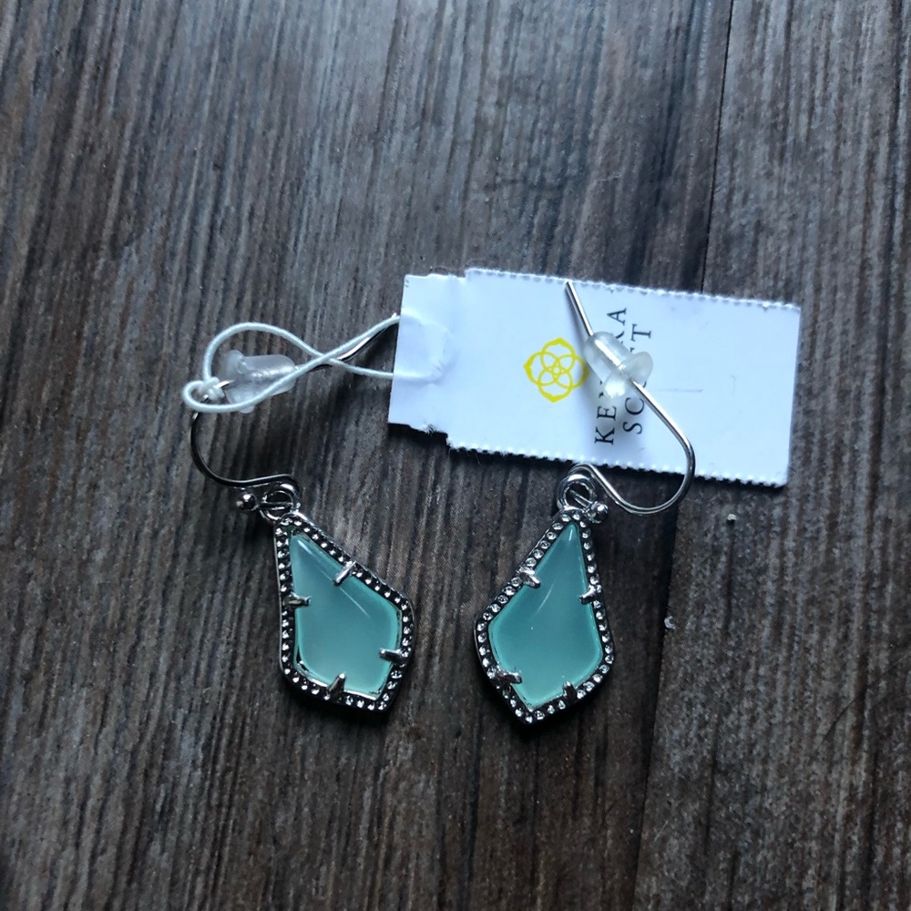 KENDRA SCOTT EARRINGS